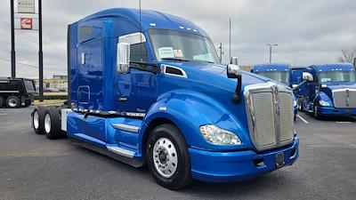 Used 2021 Kenworth T680 - photo 1