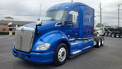 Used 2021 Kenworth T680 - photo 1