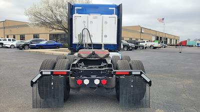 Used 2021 Kenworth T680 - photo 1