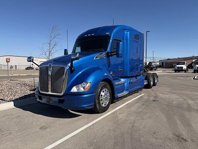 Used 2021 Kenworth T680 - photo 1