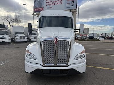 Used 2024 Kenworth T680 - photo 1