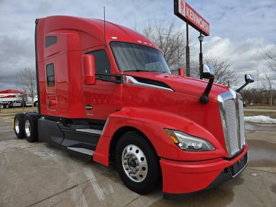 Used 2023 Kenworth T680 Cummins ISX / X15 Semi Truck for sale #0618189 - photo 1