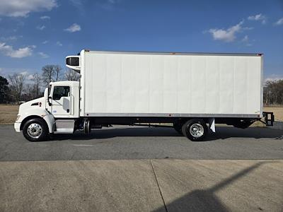Used 2022 Kenworth T380 - photo 1