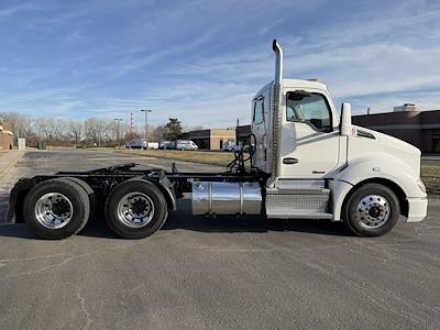 Used 2021 Kenworth T680 Cummins ISX / X15 Semi Truck for sale #0618265 - photo 2