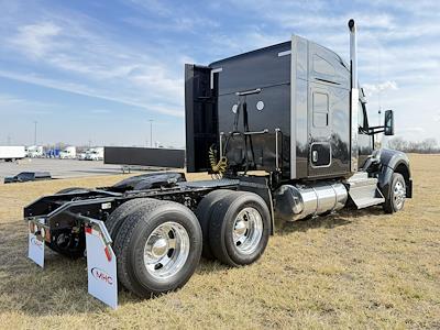 Used 2023 Kenworth W990 - photo 1