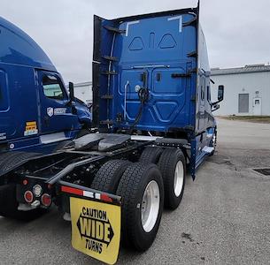 Used 2020 Freightliner Cascadia Detroit Diesel DD15 Semi Truck with Sleeper Cab for sale #0618419 - photo 2