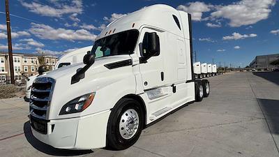 Used 2020 Freightliner Cascadia - photo 1