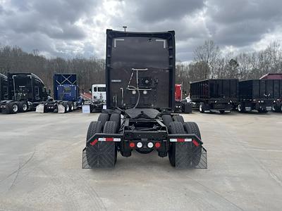 Used 2022 Kenworth T680 - photo 1