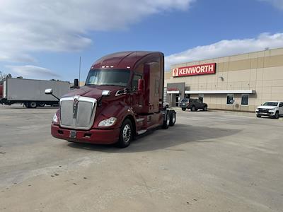 Used 2019 Kenworth T680 - photo 1