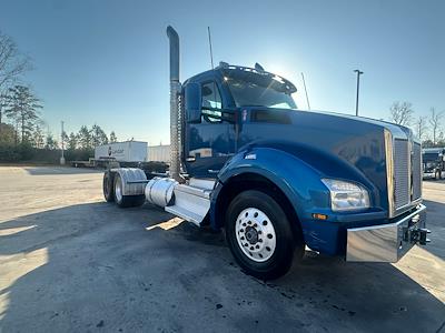 Used 2020 Kenworth T880 - photo 1