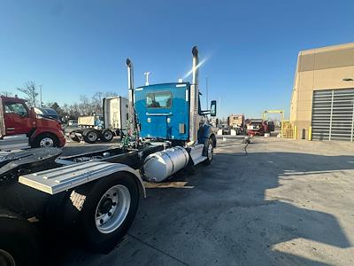 Used 2020 Kenworth T880 - photo 1