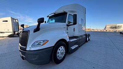Used 2021 International LT - photo 1