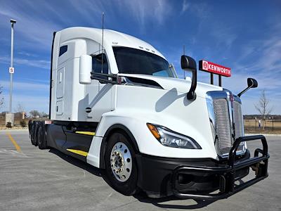 Used 2023 Kenworth T680 - photo 1