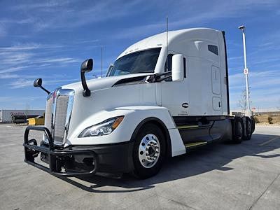 Used 2023 Kenworth T680 - photo 1