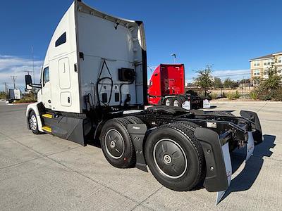 Used 2023 Kenworth T680 Cummins ISX / X15 Semi Truck for sale #0618762 - photo 2