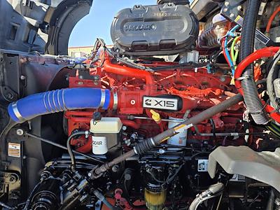 Used 2022 Kenworth T680 - photo 1