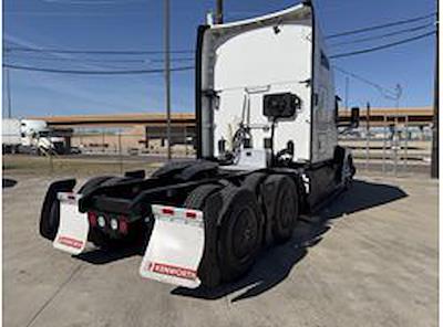Used 2023 Kenworth T680 - photo 1