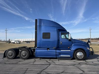 Used 2022 International LT - photo 1