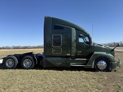 Used 2023 Kenworth T680 - photo 1