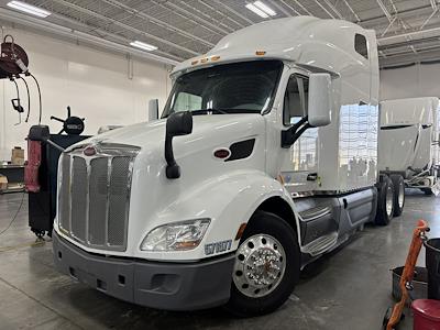 Used 2020 Peterbilt 579 - photo 1