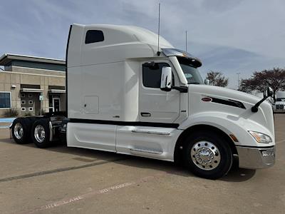 Used 2024 Peterbilt 579 - photo 1