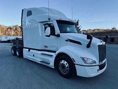 Used 2023 Peterbilt 579 - photo 1