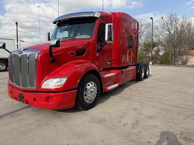 Used 2021 Peterbilt 579 - photo 1