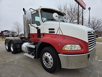 Used 2007 Mack CXN613 - photo 1