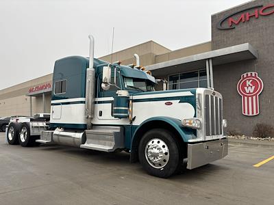 Used 2022 Peterbilt 389 - photo 1