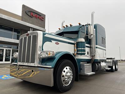 Used 2022 Peterbilt 389 - photo 1