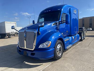 Used 2021 Kenworth T680 - photo 1