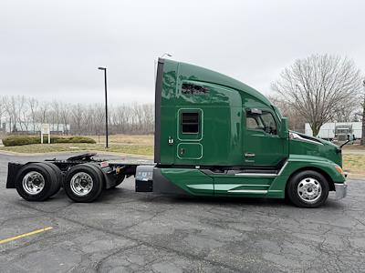 Used 2025 Kenworth T680 - photo 1