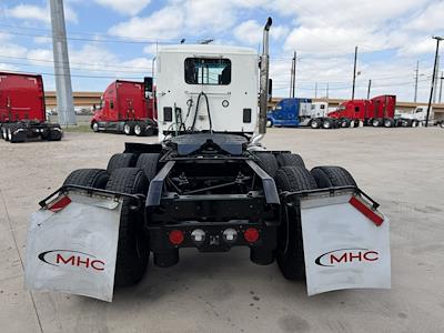 Used 2024 Kenworth T880 - photo 1