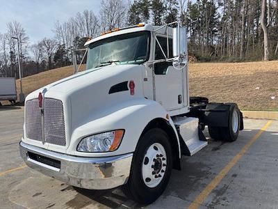 Used 2009 Kenworth T370 - photo 1