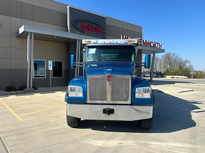 Used 2022 Kenworth T880 - photo 1