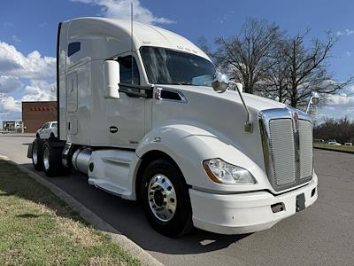 Used 2021 Kenworth T680 - photo 1