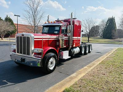 Used 2021 Peterbilt 389 - photo 1