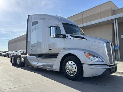 Used 2023 Kenworth T680 - photo 1
