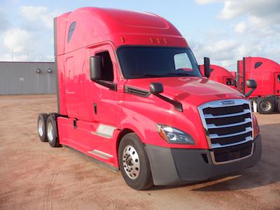 Used 2022 Freightliner Cascadia - photo 1