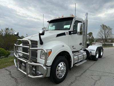 Used 2021 Kenworth T880 - photo 1