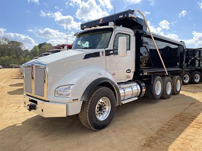 Used 2025 Kenworth T880 - photo 1