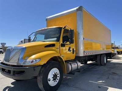 Used 2021 International MV - photo 1