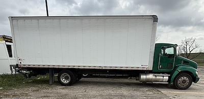 Used 2023 Kenworth T280 - photo 1