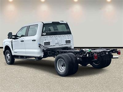 2026 Ford F-350 Crew Cab DRW 4WD Cab Chassis for sale #EC95282 - photo 2