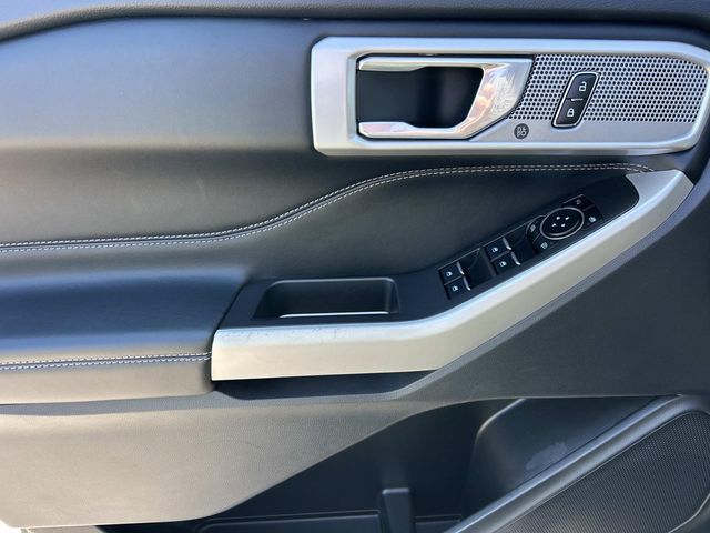 Used 2023 Ford Explorer - photo 24
