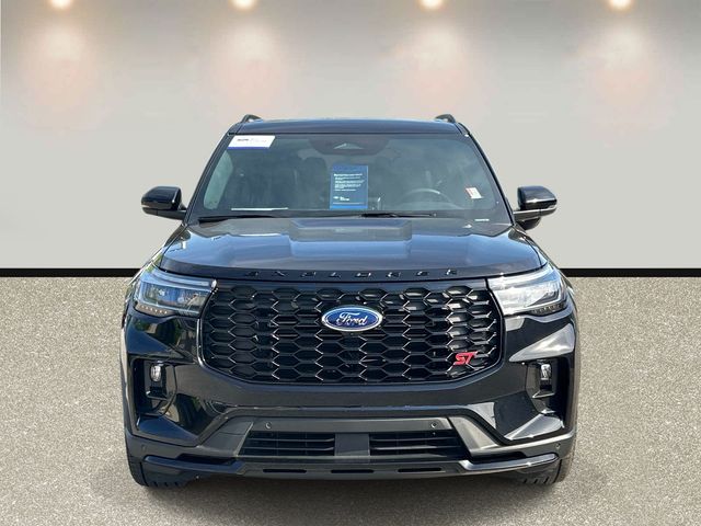 Used 2025 Ford Explorer - photo 2