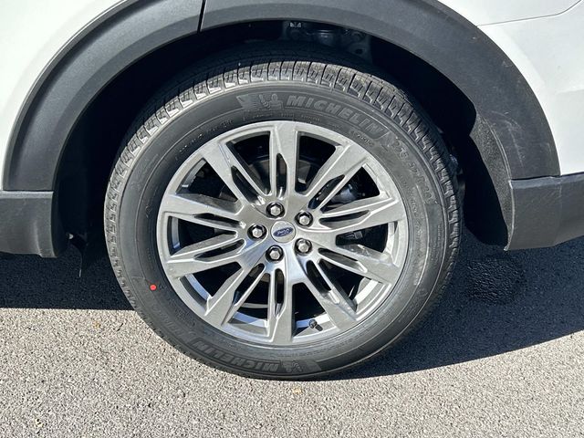 New 2026 Ford Explorer - photo 14