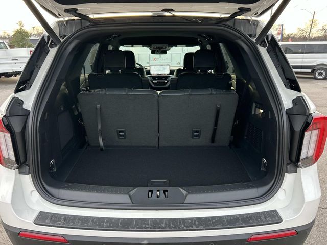 New 2026 Ford Explorer - photo 24