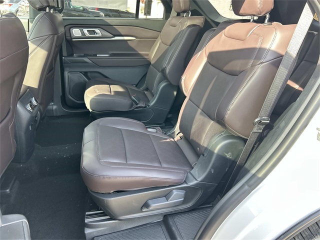 New 2026 Ford Explorer - photo 21