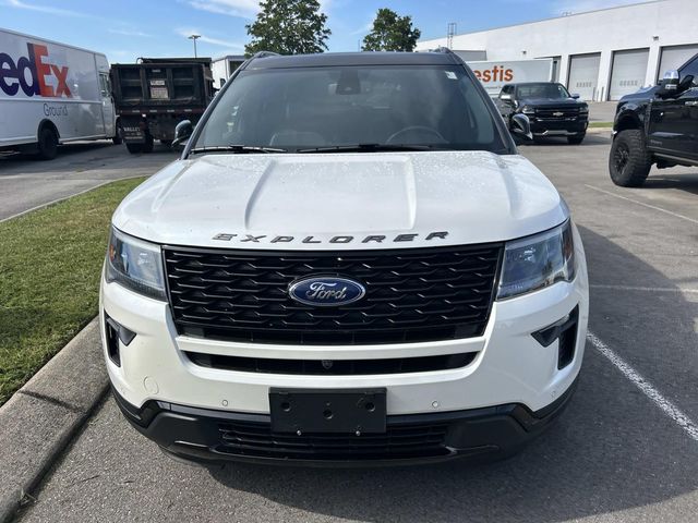 Used 2018 Ford Explorer - photo 2